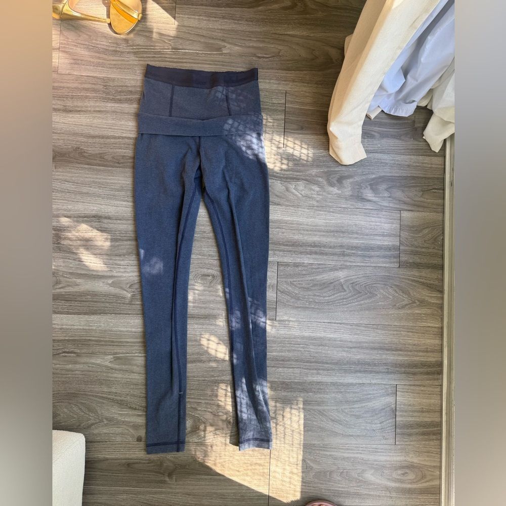 Lululemon Live Natural Pant Heathered Cadet Blue Size 4 logo waistband - Picture 3 of 8